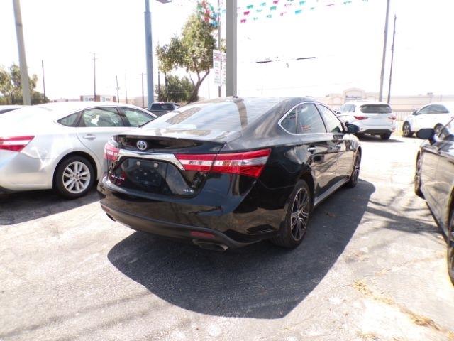 Toyota Avalon  2015