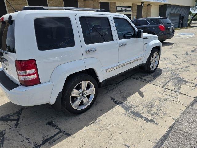 Jeep Liberty  2012