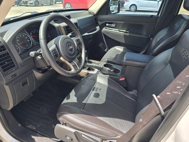 Jeep Liberty  2012