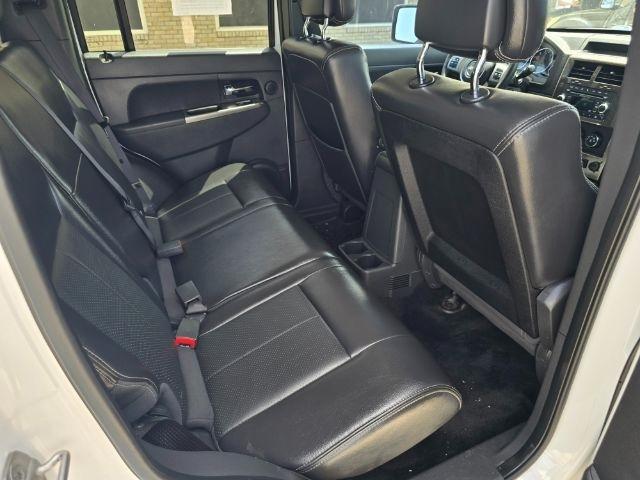 Jeep Liberty  2012