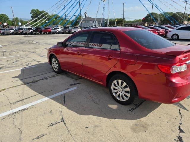 Toyota Corolla  2013