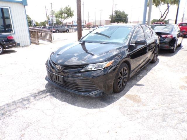 Toyota Camry  2019
