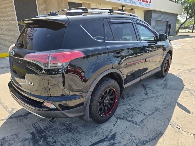 Toyota RAV4  2017