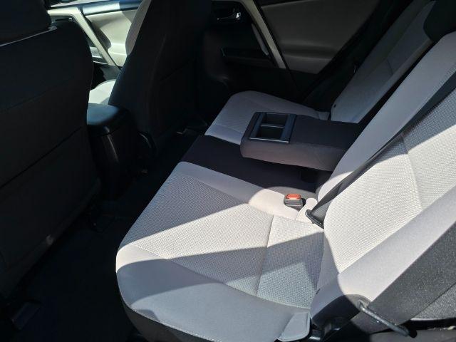 Toyota RAV4  2017