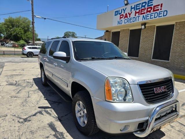 GMC Yukon XL  2011