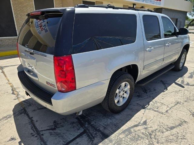GMC Yukon XL  2011