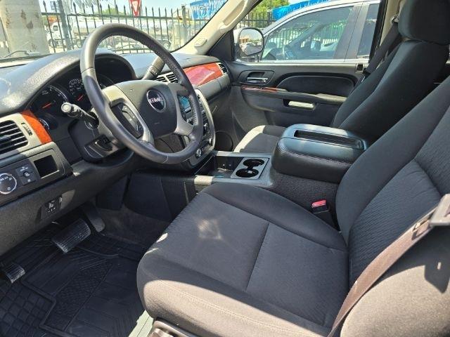GMC Yukon XL  2011