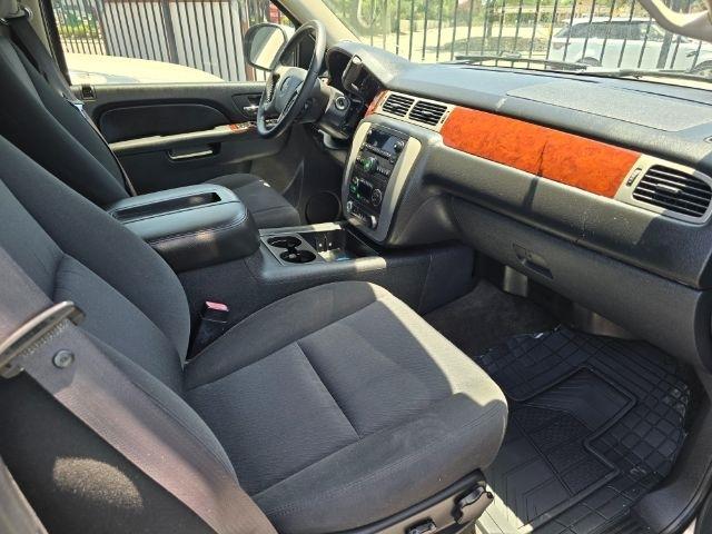 GMC Yukon XL  2011