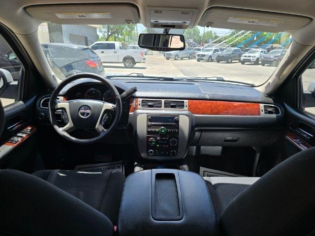 GMC Yukon XL  2011