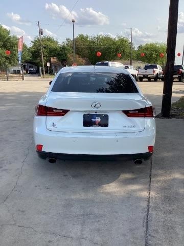 Lexus IS  2014