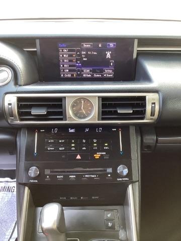 Lexus IS  2014