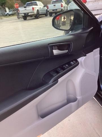 Toyota Camry  2012