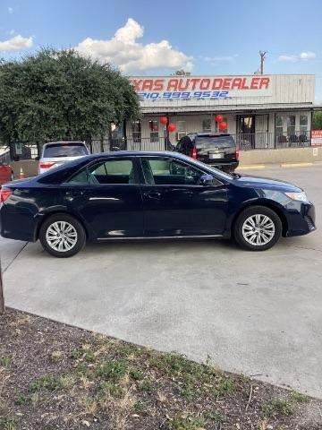 Toyota Camry  2012
