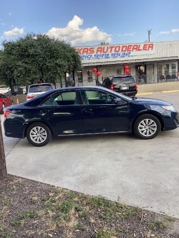 Toyota Camry  2012