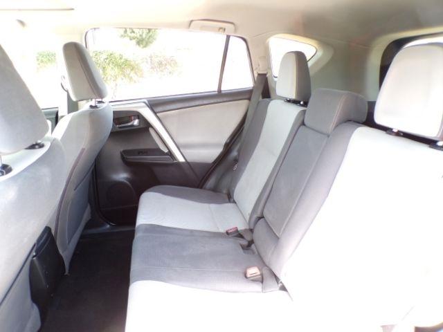 Toyota RAV4  2014