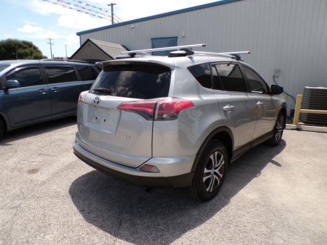 Toyota RAV4  2018