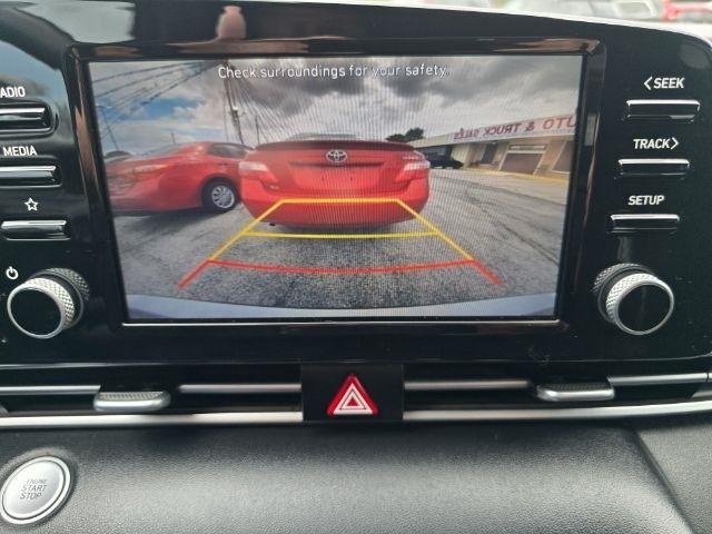 Hyundai Elantra  2021