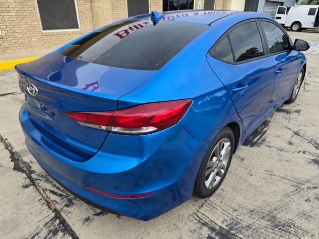 Hyundai Elantra  2018