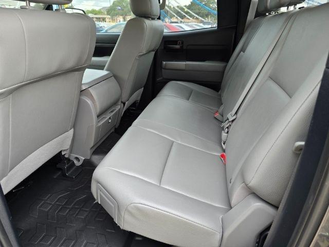 Toyota Tundra  2013