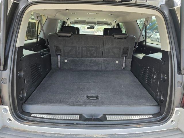 Chevrolet Suburban  2018