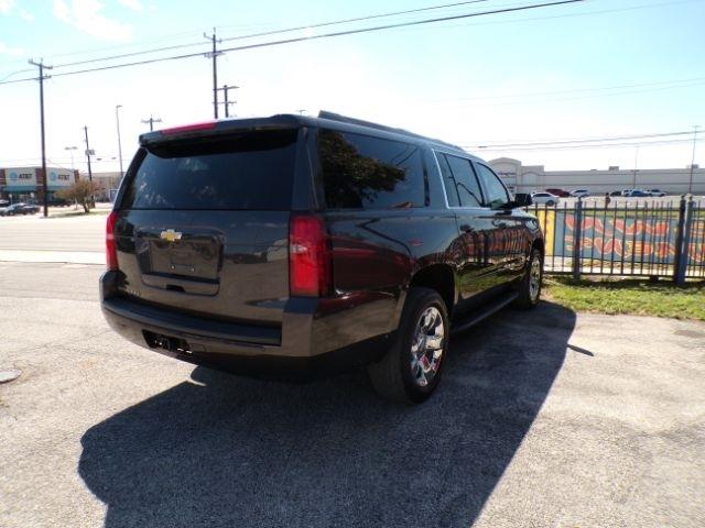 Chevrolet Suburban  2018