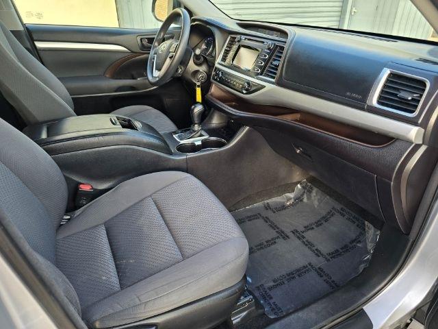 Toyota Highlander  2016