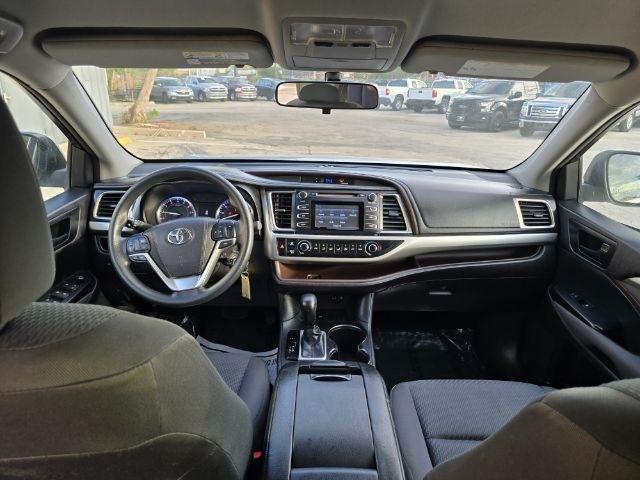 Toyota Highlander  2016