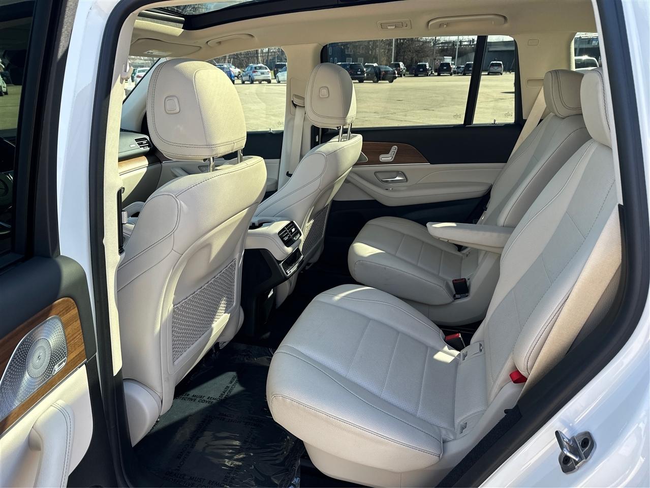 Mercedes-Benz GLS-Class  2023