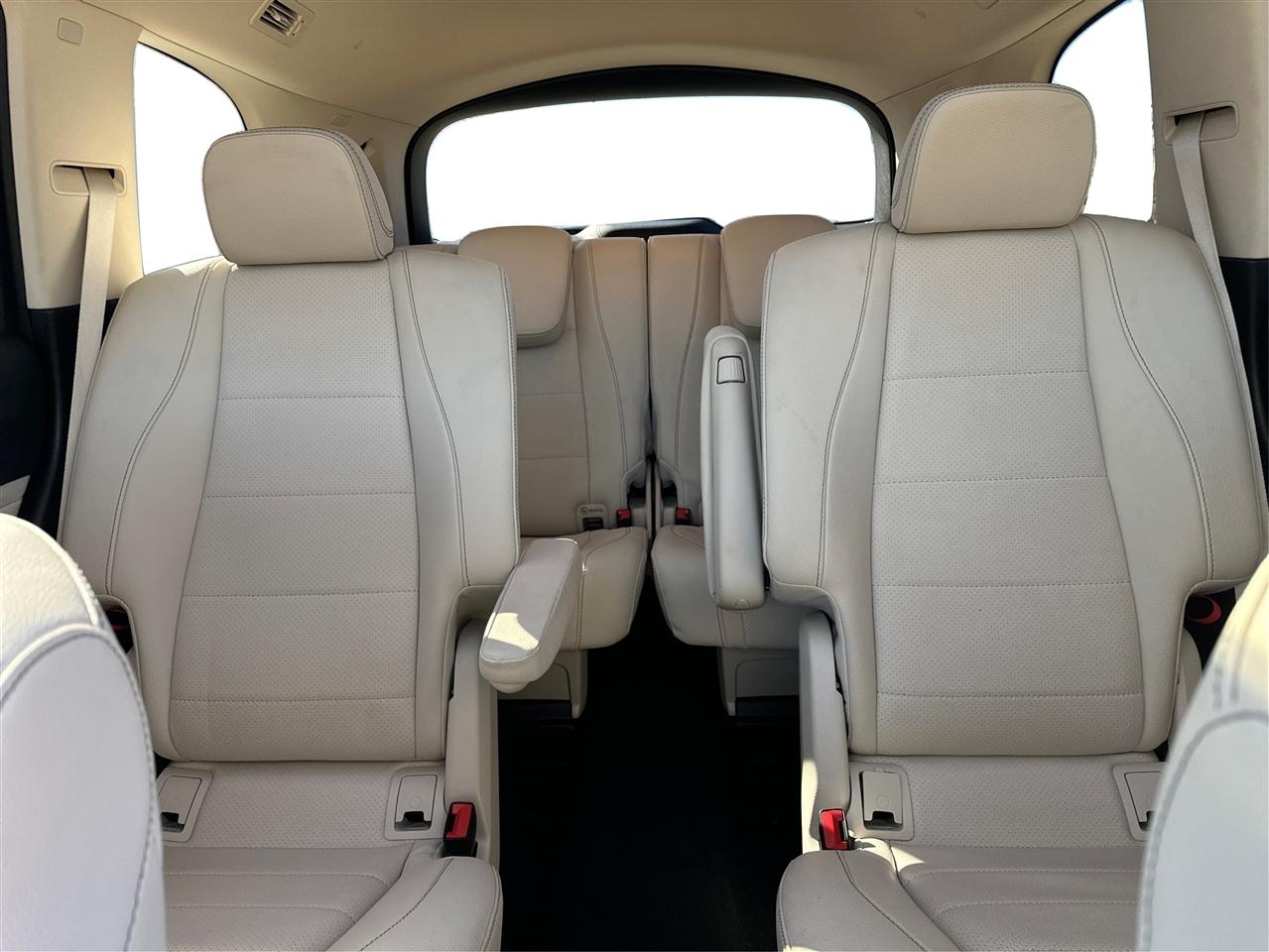 Mercedes-Benz GLS-Class  2023