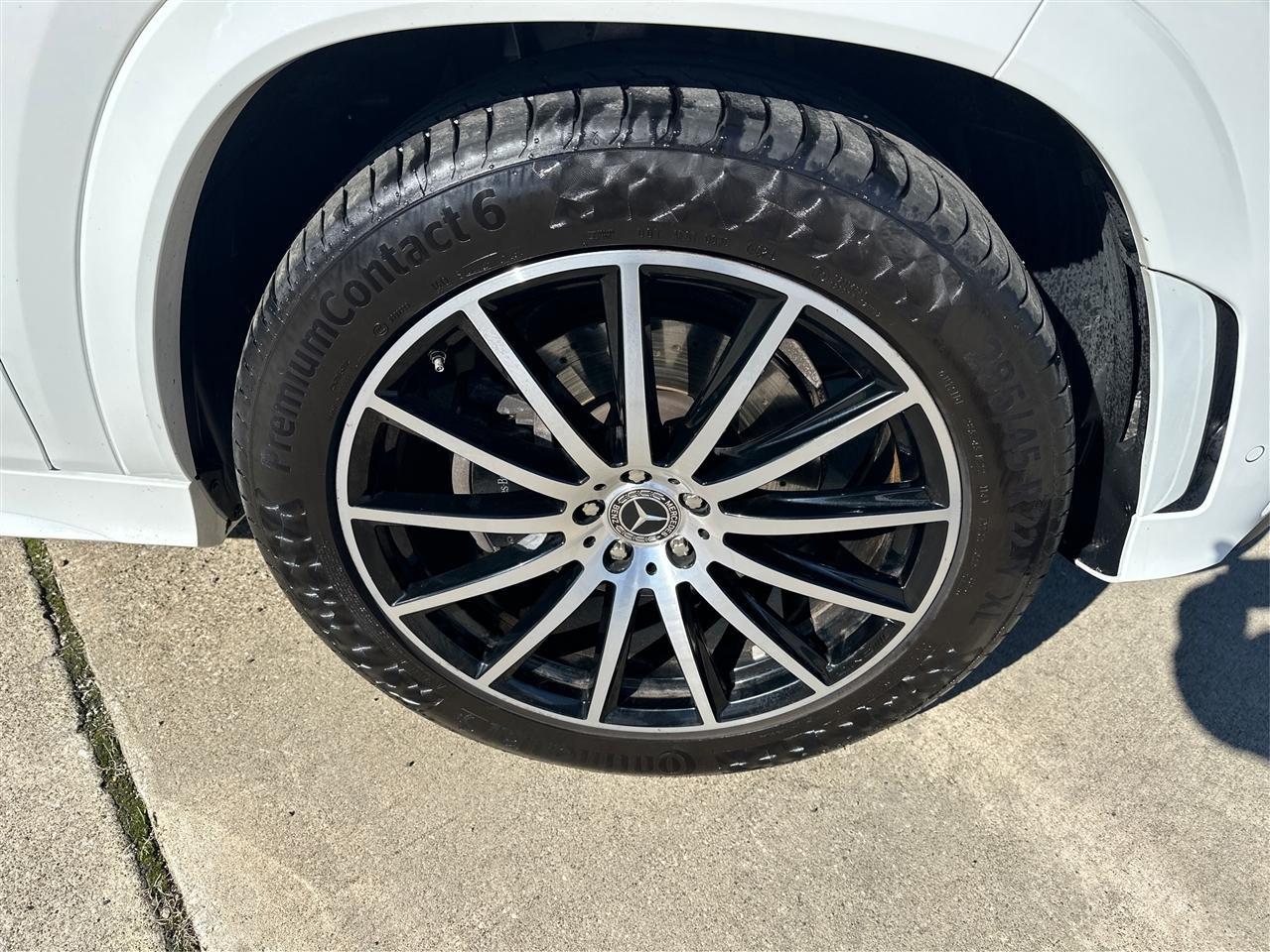 Mercedes-Benz GLS-Class  2023