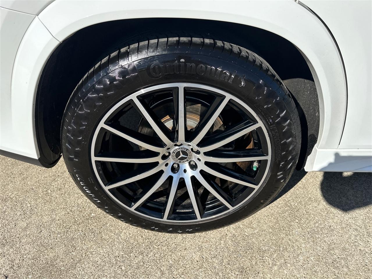 Mercedes-Benz GLS-Class  2023
