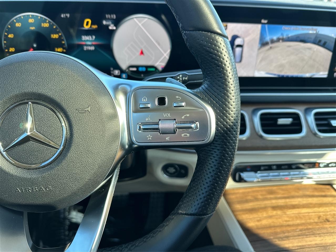 Mercedes-Benz GLS-Class  2023