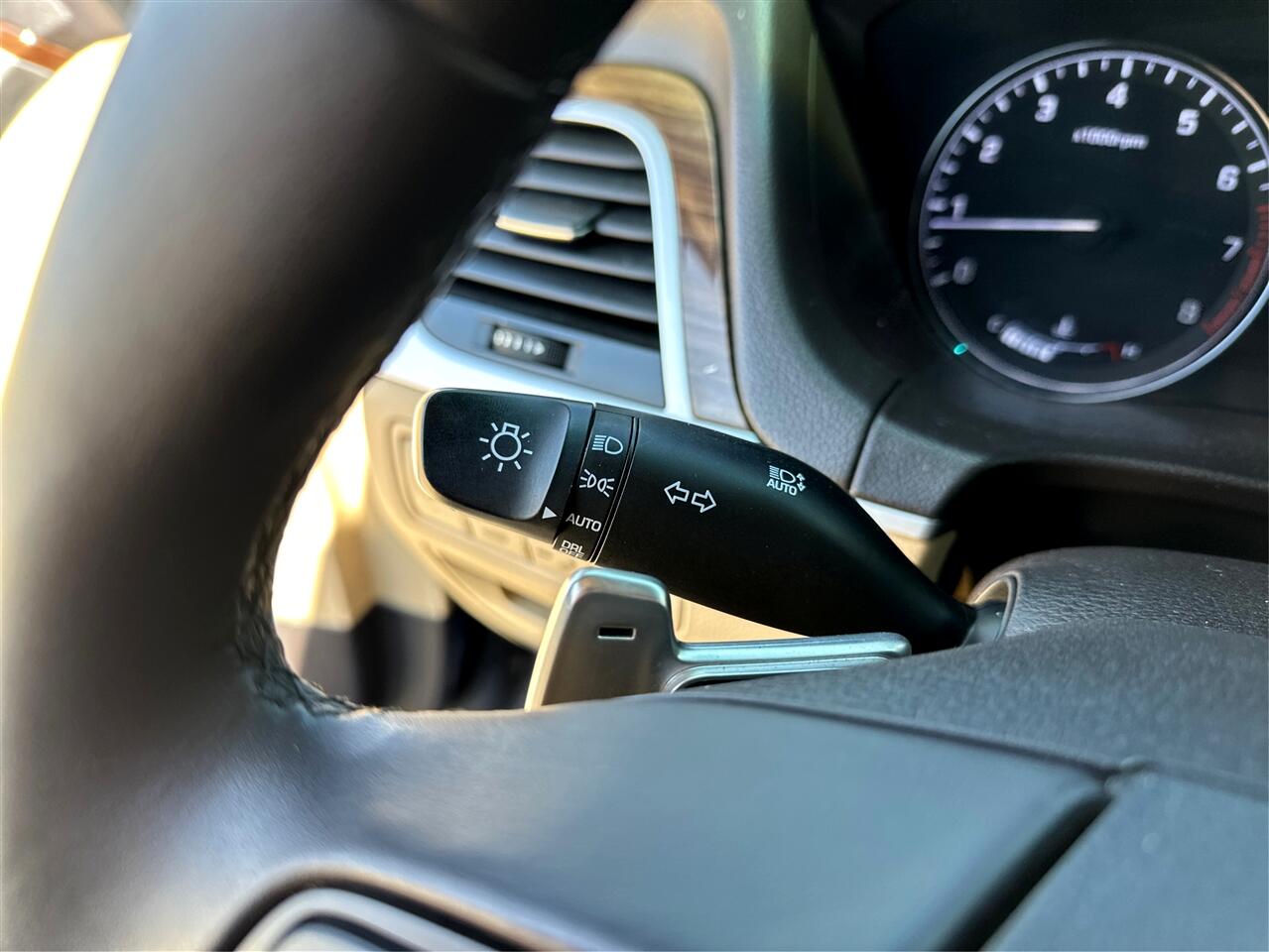 Hyundai Genesis  2015 Hyundai Genesis  2015
