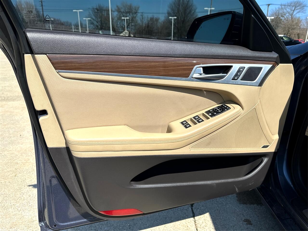 Hyundai Genesis  2015 Hyundai Genesis  2015