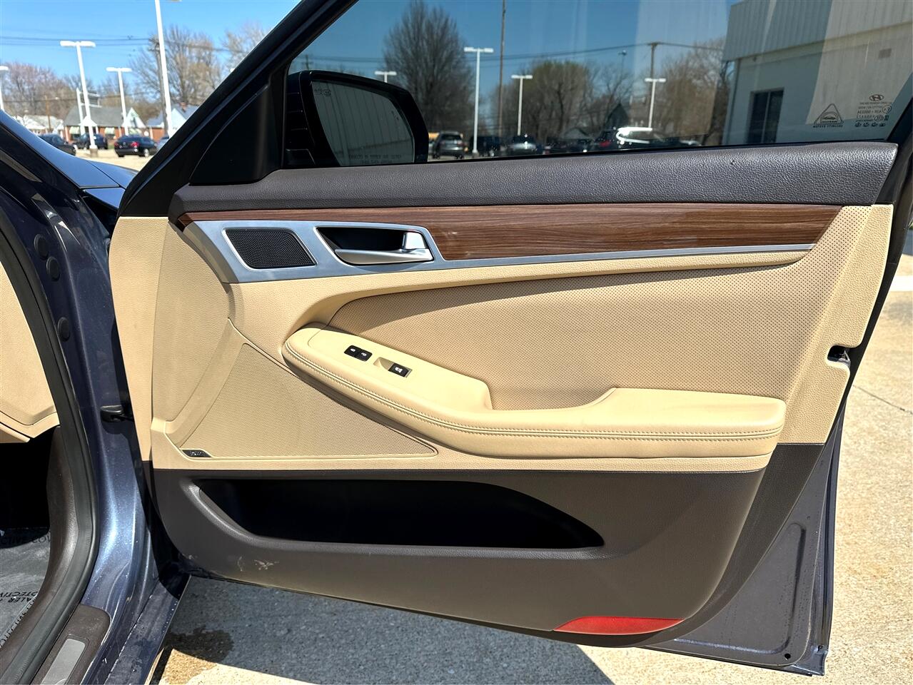 Hyundai Genesis  2015 Hyundai Genesis  2015