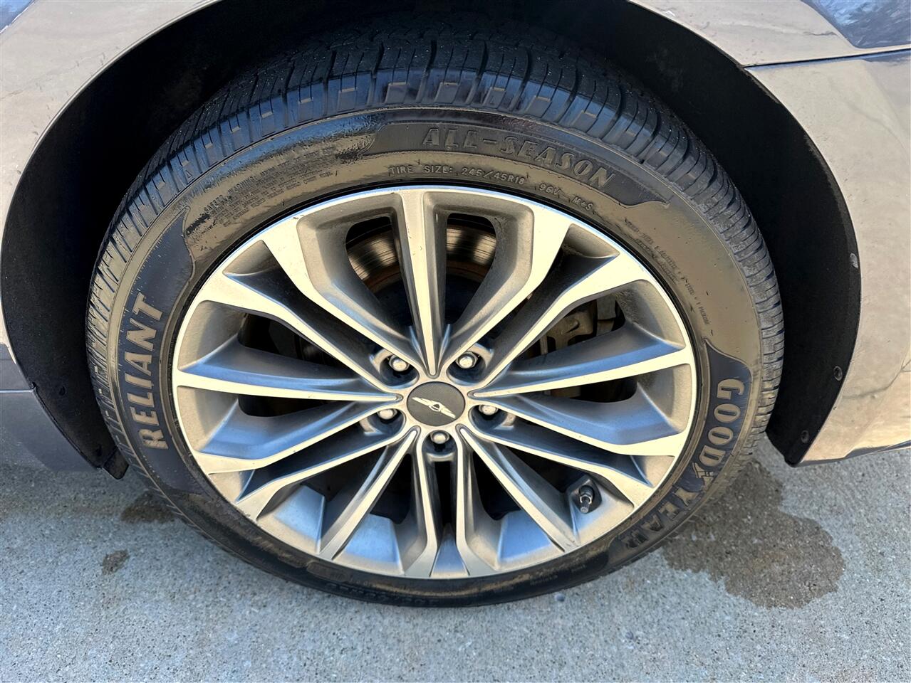 Hyundai Genesis  2015 Hyundai Genesis  2015