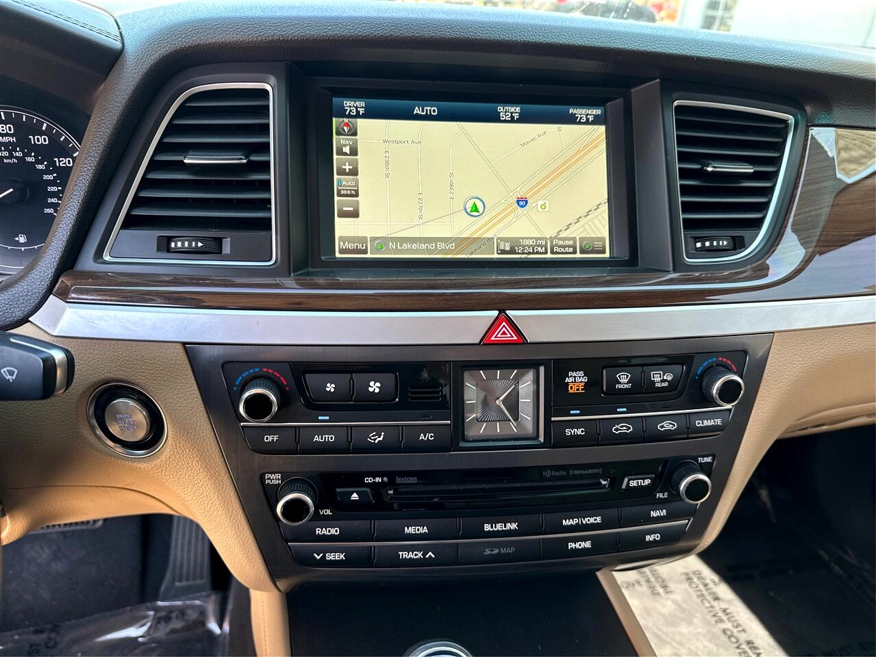 Hyundai Genesis  2015 Hyundai Genesis  2015