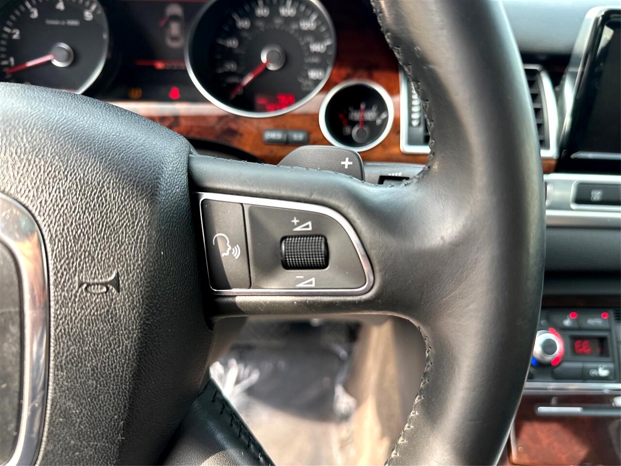 2009 Audi A8 L Quattro photo 29