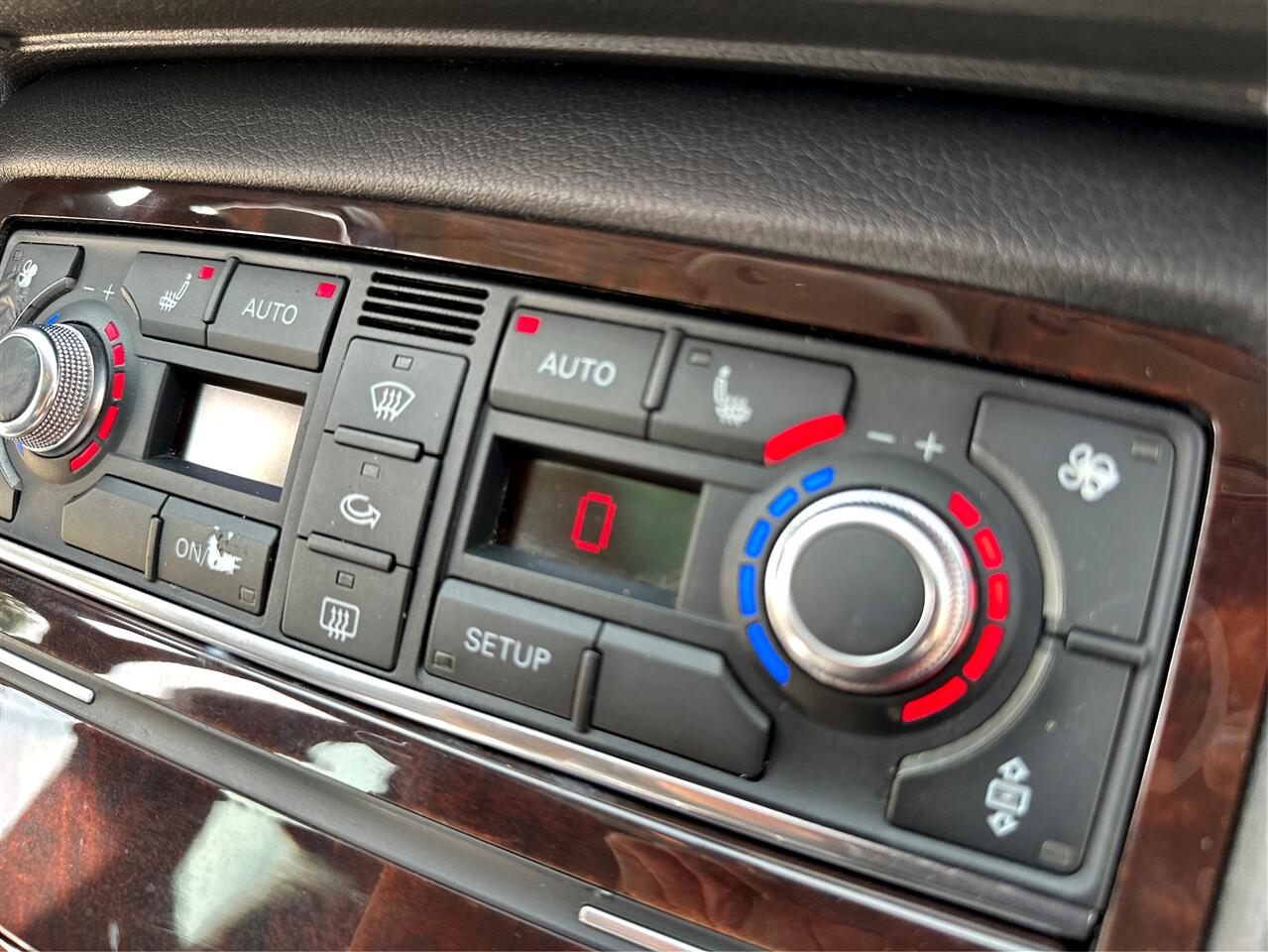 2009 Audi A8 L Quattro photo 32
