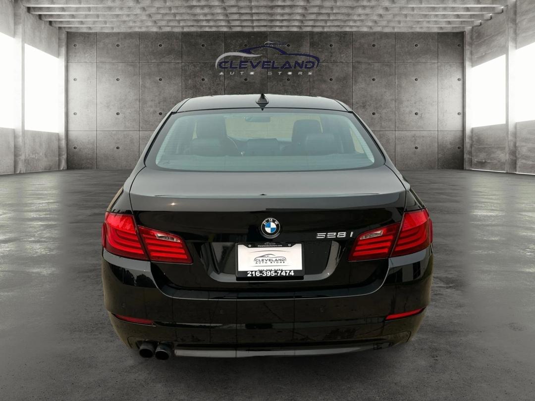 BMW 5-Series  2012