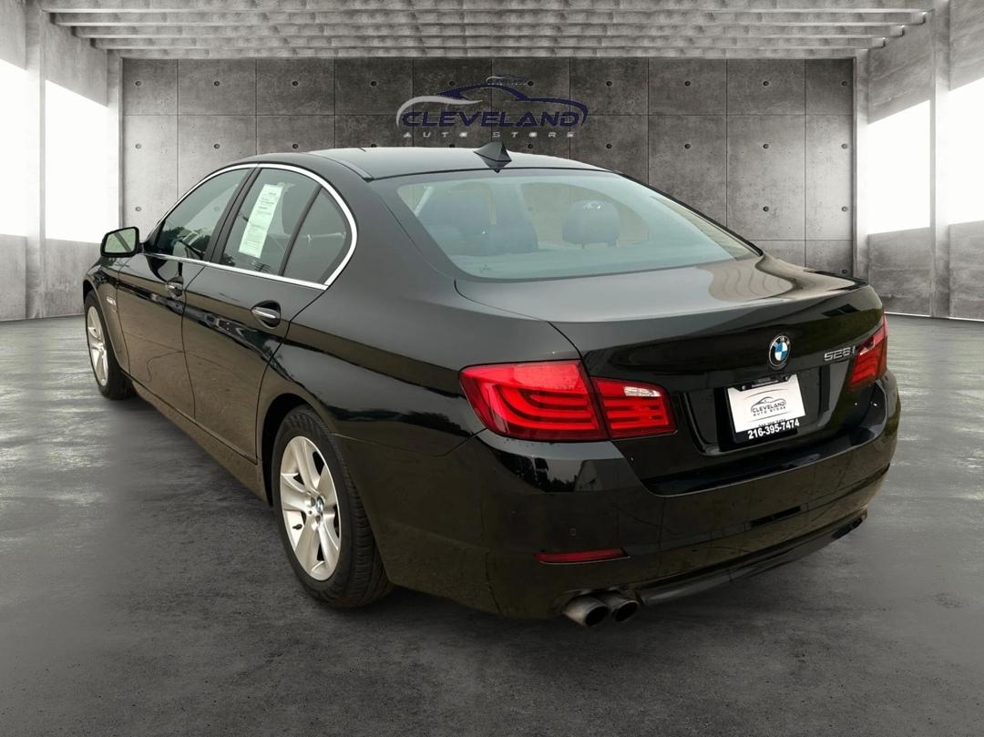 BMW 5-Series  2012