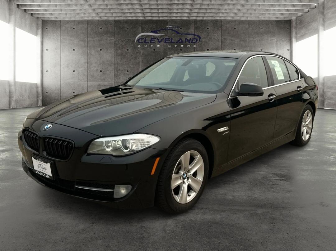 BMW 5-Series  2012