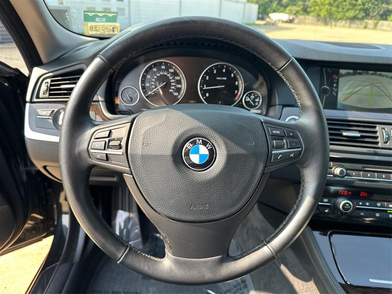 BMW 5-Series  2012