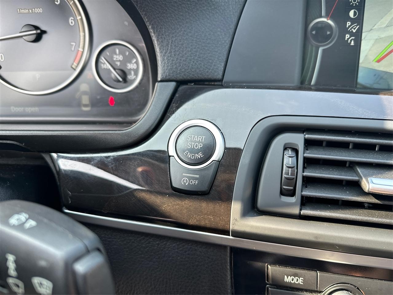 BMW 5-Series  2012