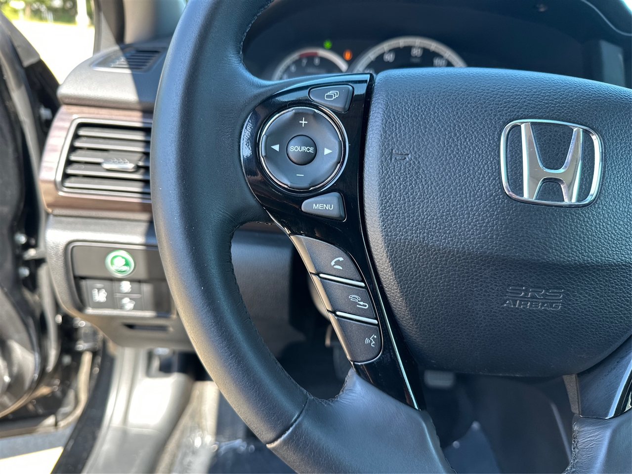 2017 Honda Accord EX-L V6 photo 35