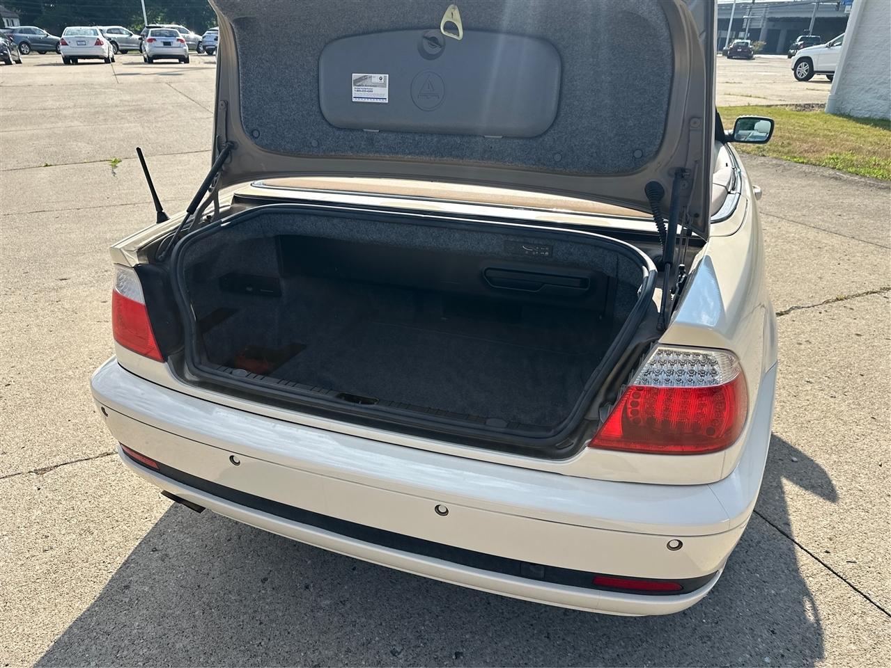 BMW 3-Series  2006