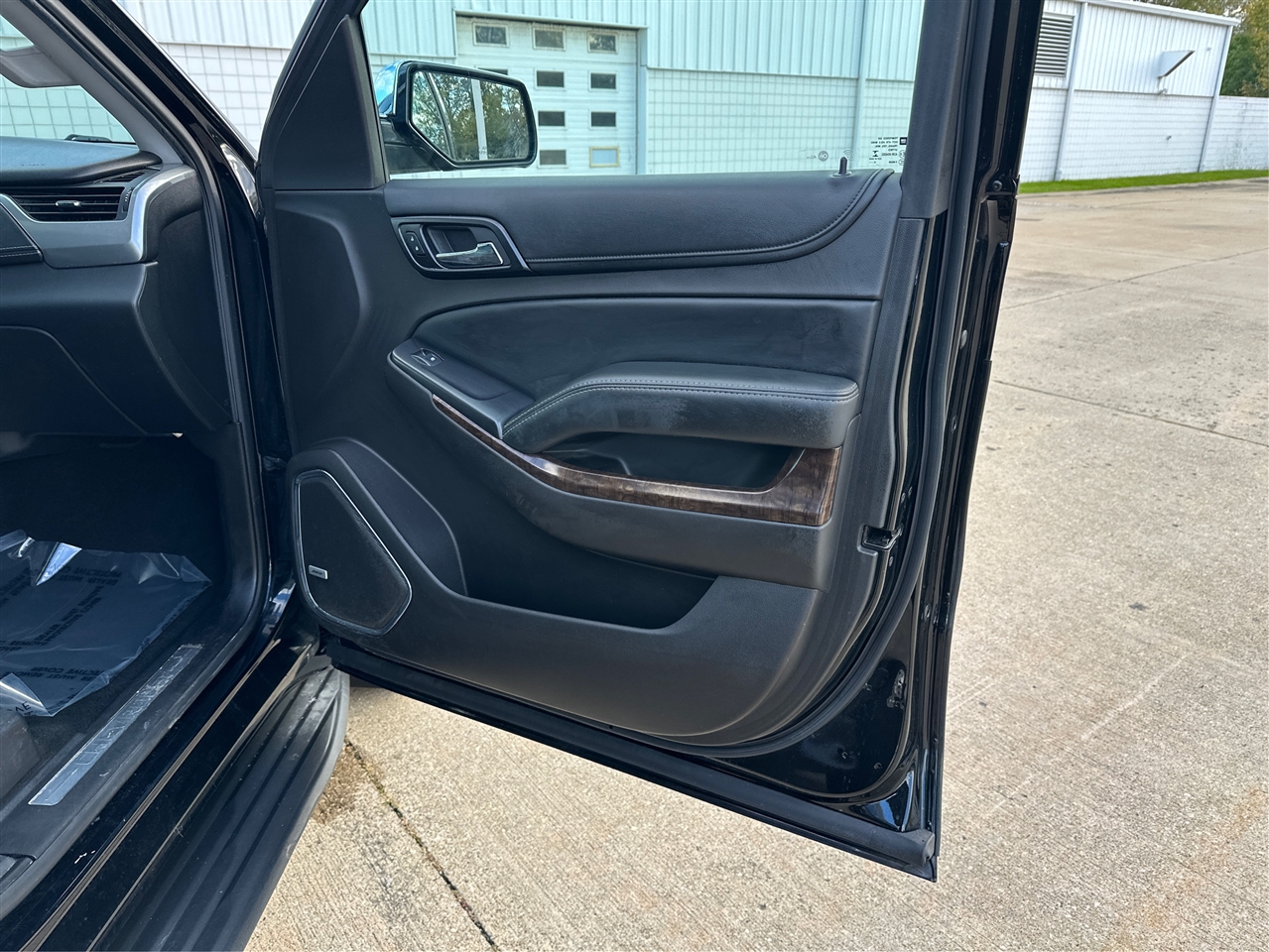 Chevrolet Suburban  2016 Chevrolet Suburban  2016