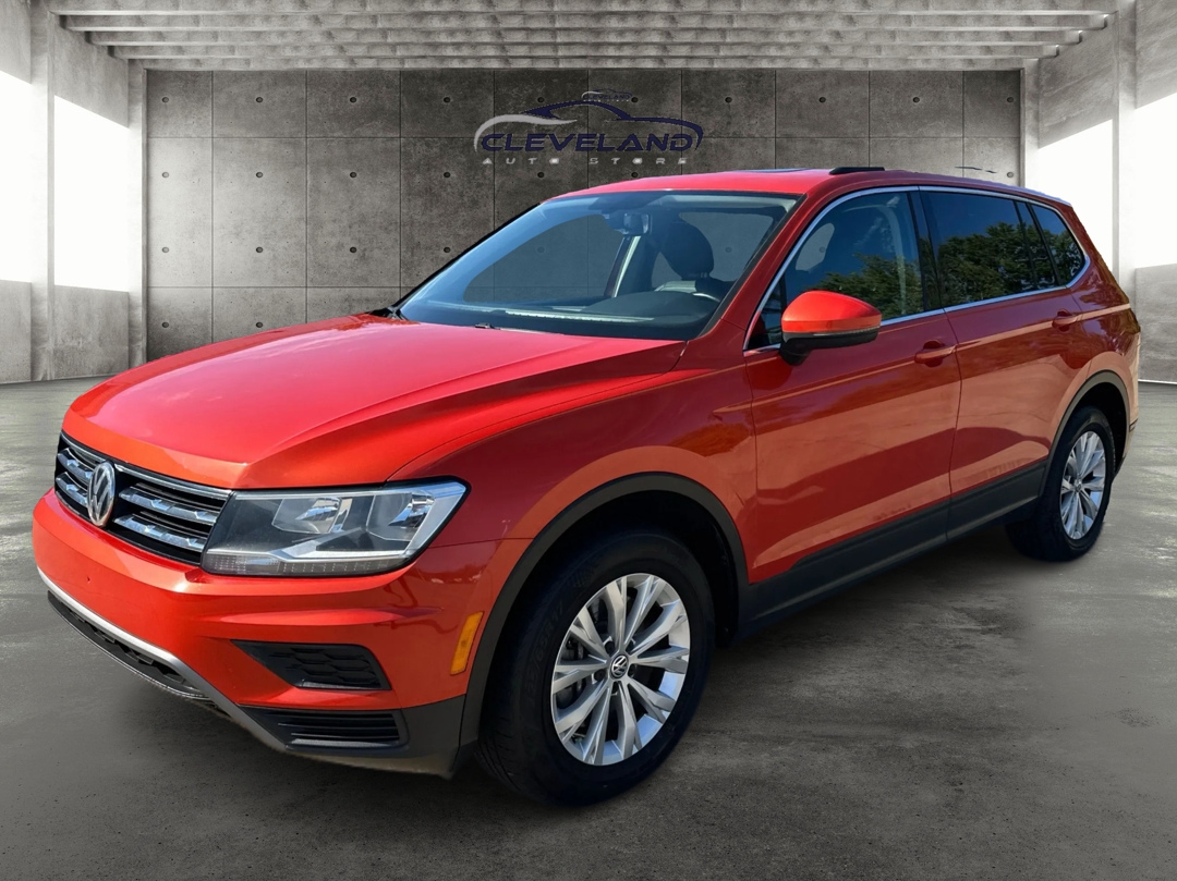 2019 Volkswagen Tiguan SEL R-Line photo 8