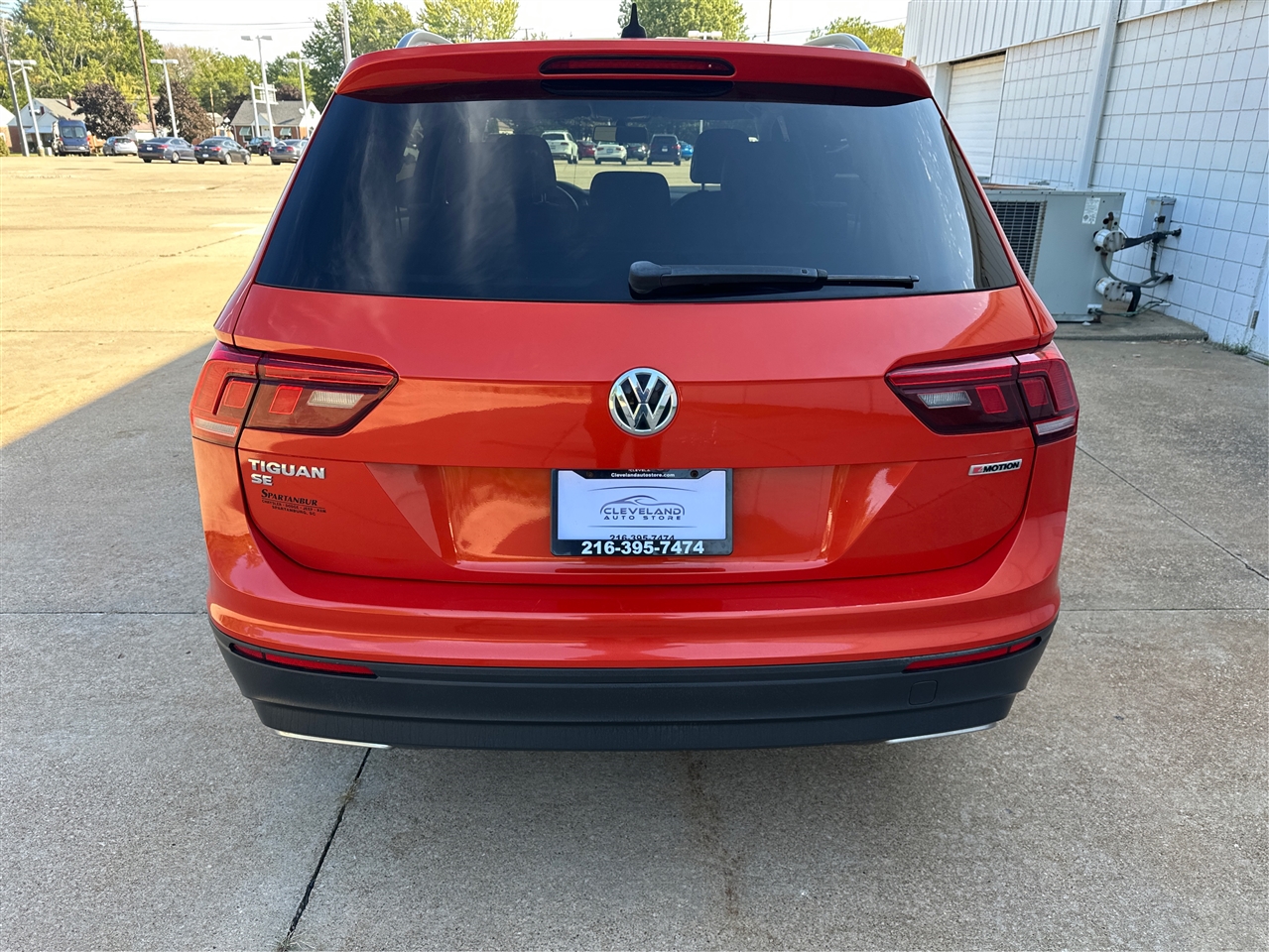 2019 Volkswagen Tiguan SEL R-Line photo 22