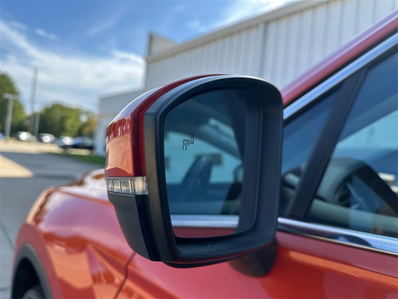 2019 Volkswagen Tiguan SEL R-Line photo 27
